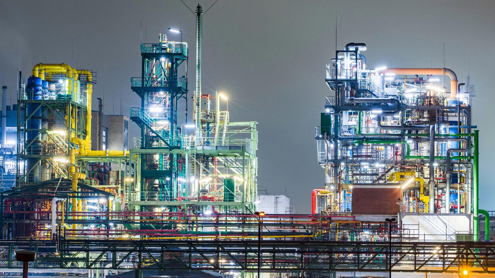 Ölkrise: Warum die deutsche Chemiebranche kurz aufatmen kann